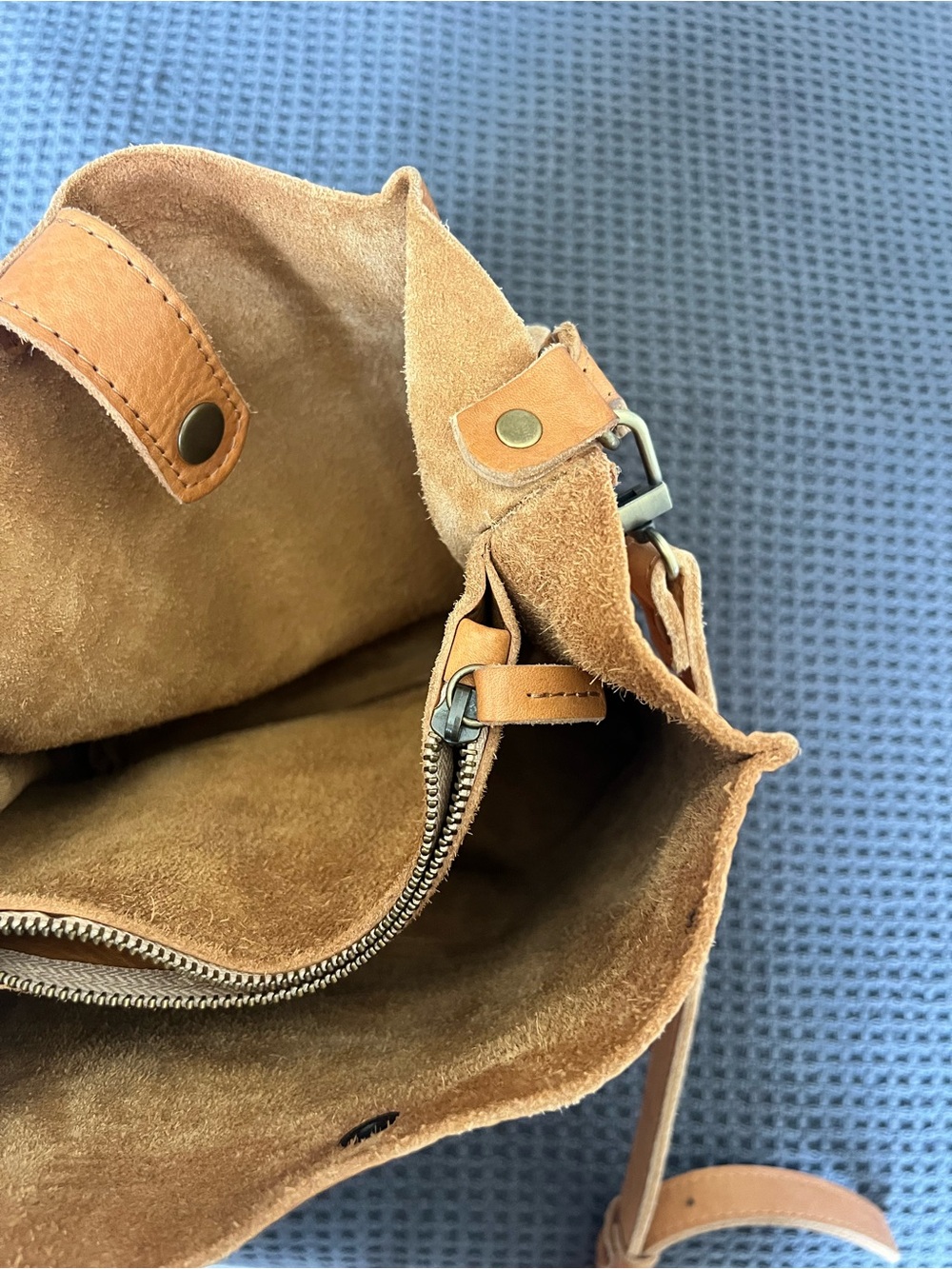 Tan Pebbled Leather Crossbody Tote - Picture 4 of 4